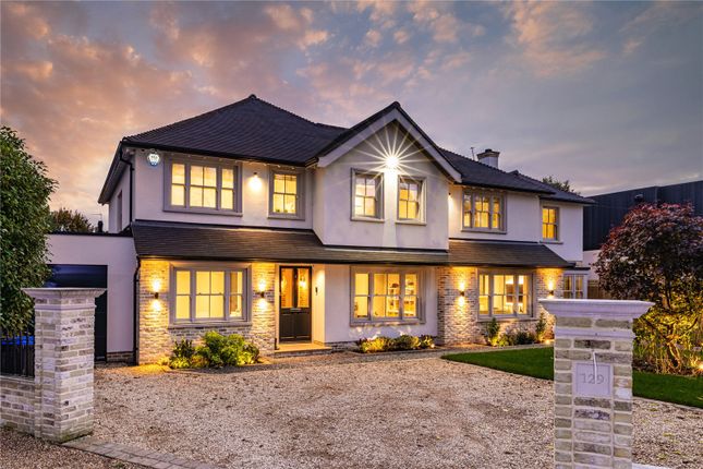Thorkhill Road, Thames Ditton, KT7 6 bed link detached house for sale