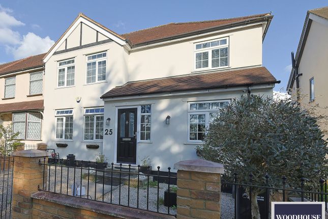 Beltona Gardens, Cheshunt EN8 5 bed end of terrace house for sale