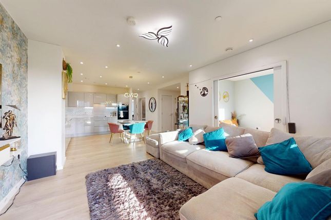 3 bed flat