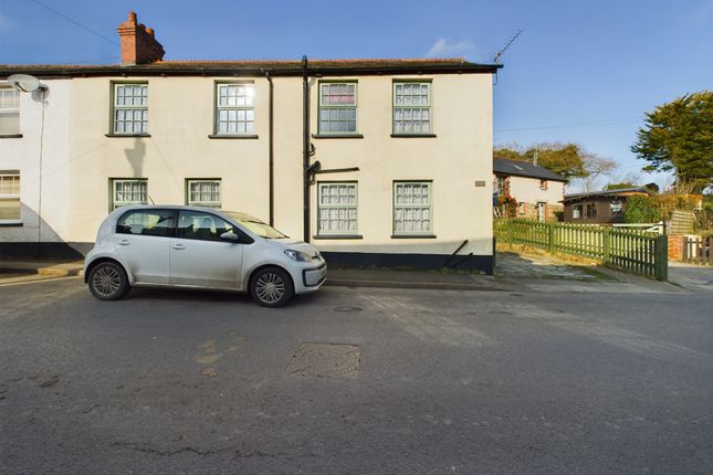Holsworthy, Devon 3 bed end of terrace house for sale