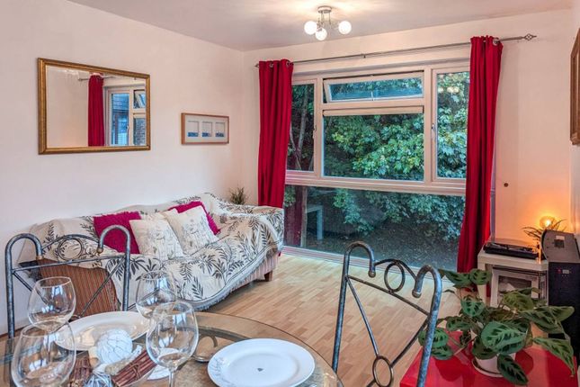 Taymount Rise, Forest Hill, London, SE23 1 bed flat for sale