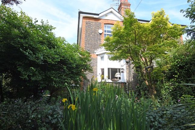 Penenden Heath, MAIDSTONE, ME14 2AJ 3 bed semi