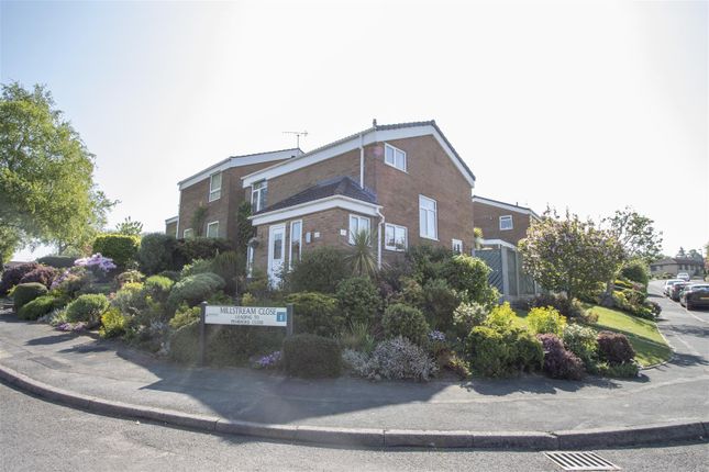 Lake View Avenue, Walton, Chesterfield 3 bed detached house for sale