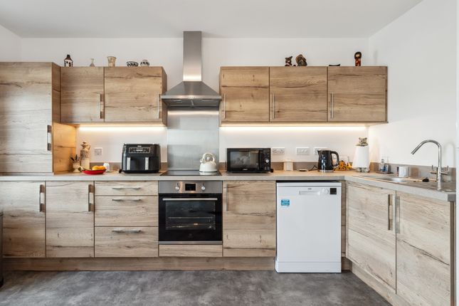 2 bed flat