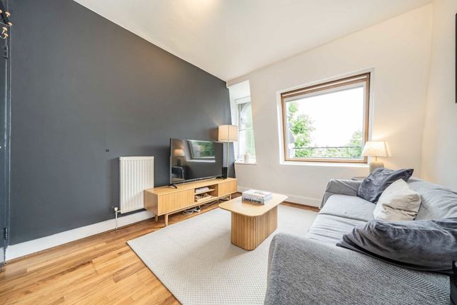 Ladbroke Grove, London W10 1 bed flat for sale