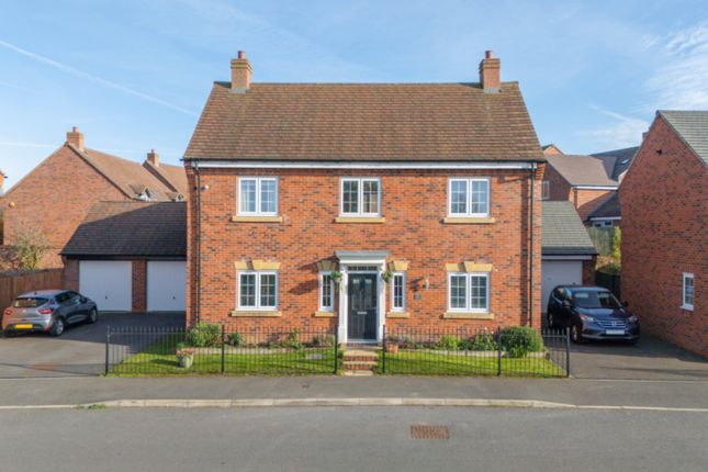 4 bed detached house