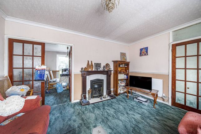 Robin Grove, Kenton, Harrow, HA3 3 bed terraced house for sale