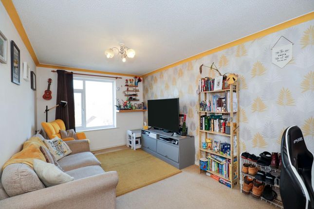 1 bed maisonette