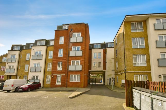 1 bed flat