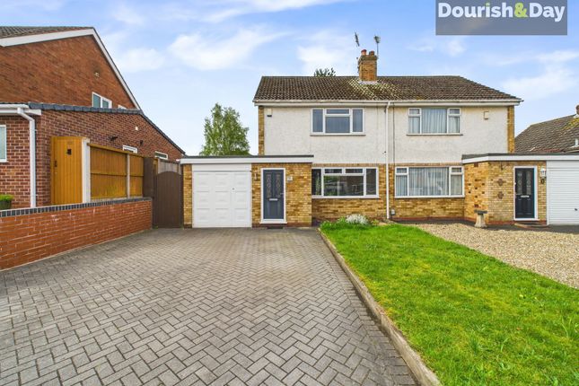 Compton Road, Stafford ST17 2 bed semi