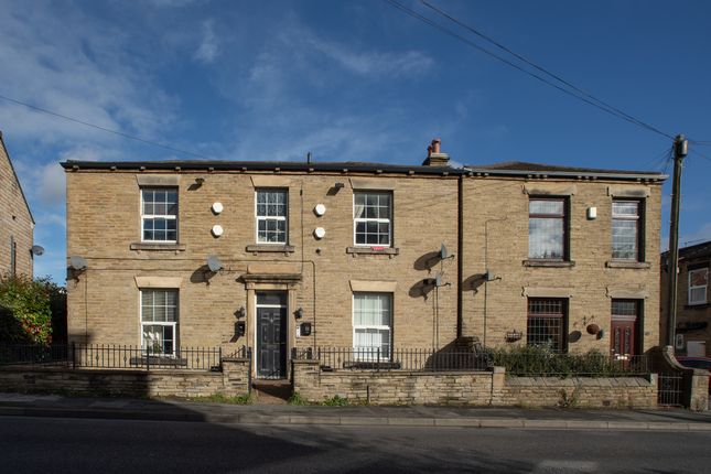 Halifax Road, Liversedge WF15 2 bed flat for sale