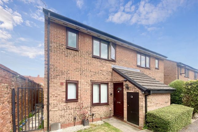 1 bed maisonette