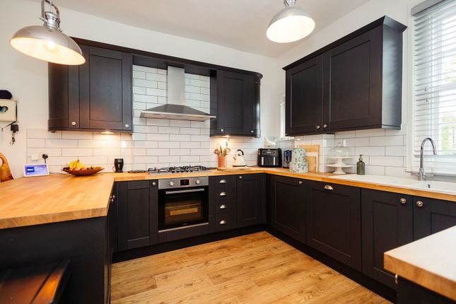 High Street, Halstead CO9 2 bed duplex for sale