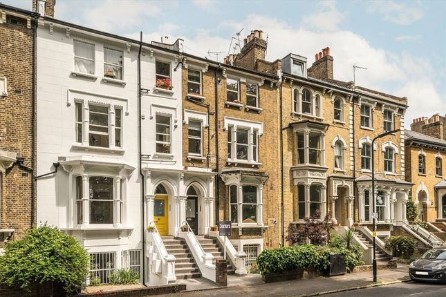 Queensdown Road, London E5 1 bed flat for sale