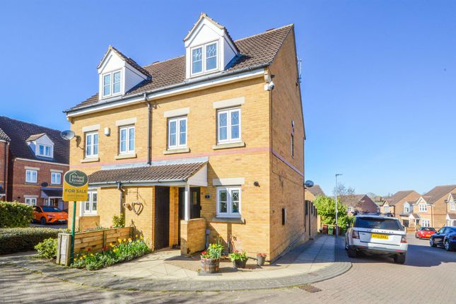 3 bedroom semi-detached house for sale