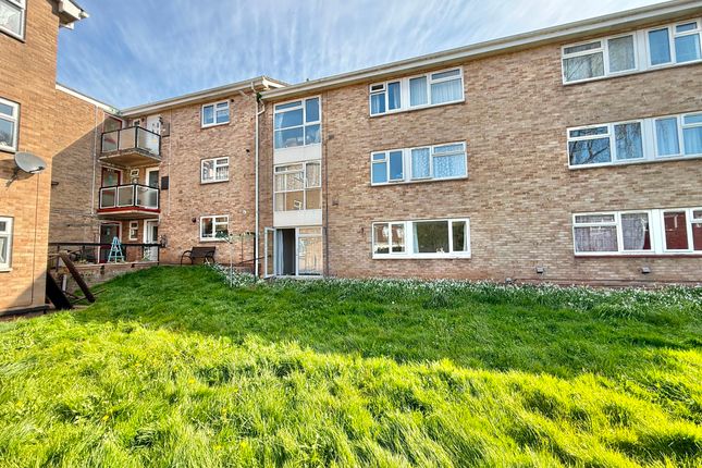 2 bed flat