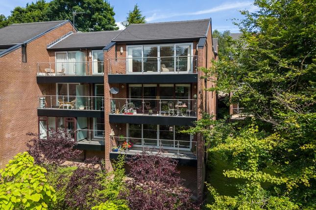 Whinfell Court, Sheffield 3 bed apartment for sale