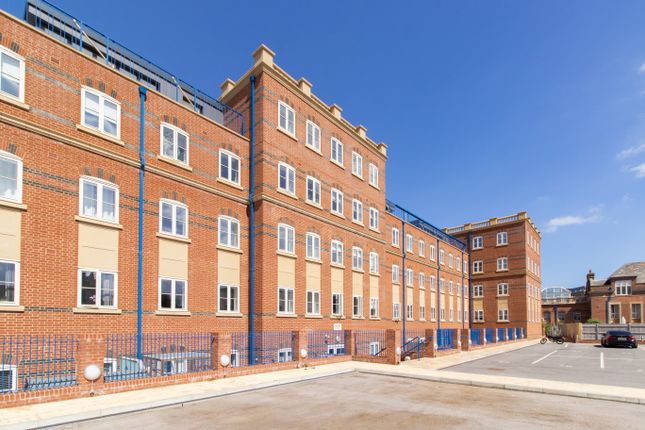 Westbrook Gardens, Margate, CT9 2 bed flat for sale