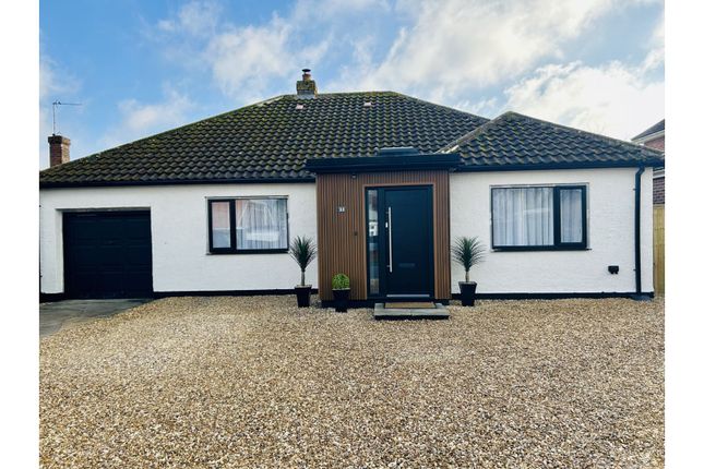 4 bedroom detached bungalow for sale