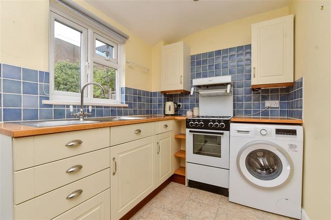 Middle Road, Leatherhead, Surrey 2 bed semi