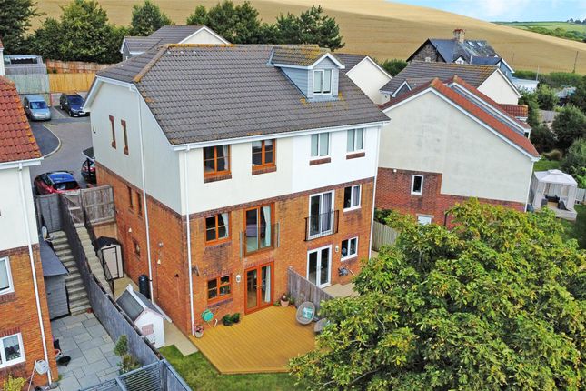 Hawley Manor, Barnstaple, Devon, EX32 3 bed semi