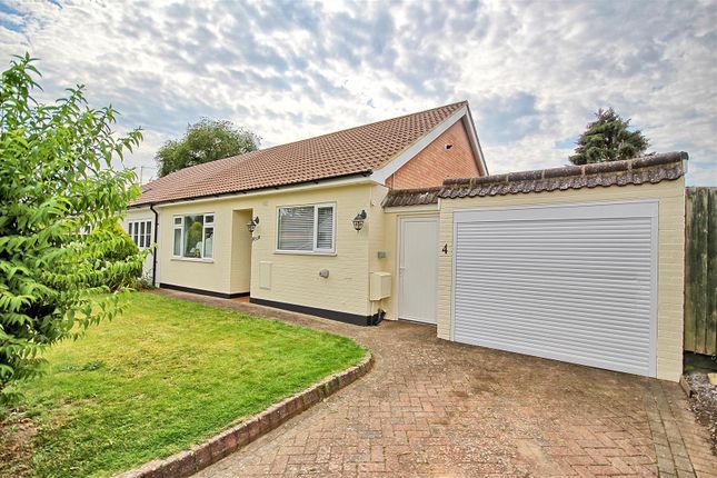 2 bedroom semi-detached bungalow for sale