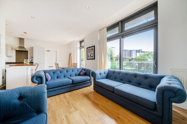 Seager Place, London 3 bed apartment for sale