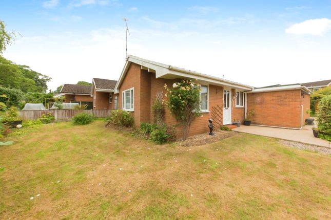 1 bedroom detached bungalow for sale