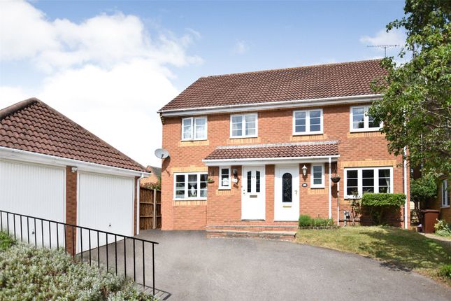 Southern Way, Hampshire GU14 3 bed semi