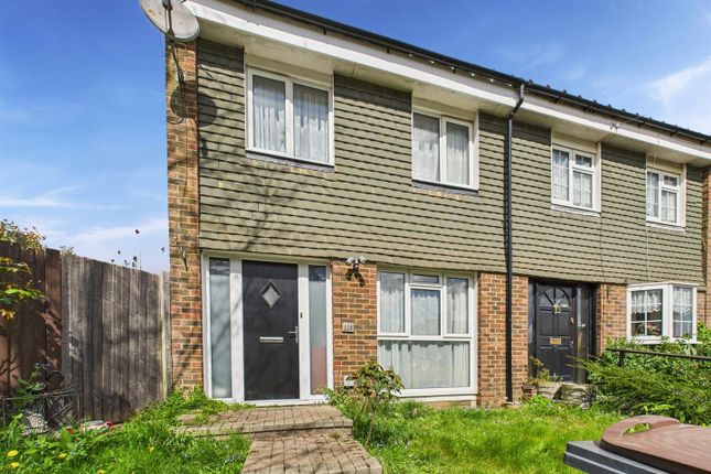 Linden Avenue, Coulsdon CR5 3 bed semi