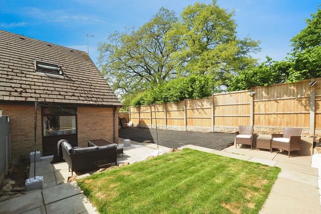 1 bedroom town house for sale