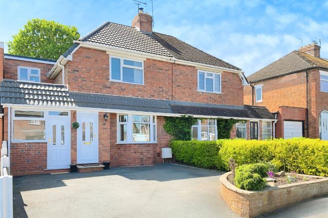 Homefield Road, Wolverhampton WV8 3 bed semi