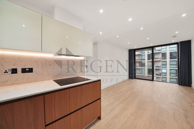 Perilla House, Stable Walk, E1 2 bed apartment for sale