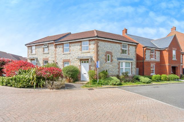 3 bed semi-detached house