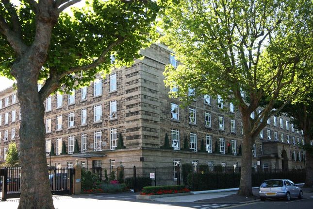 4 bedroom flat for sale