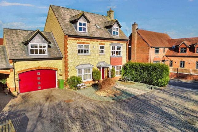 Hayman Rise, Milton Keynes MK8 4 bed detached house for sale