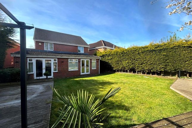 4 bed detached house