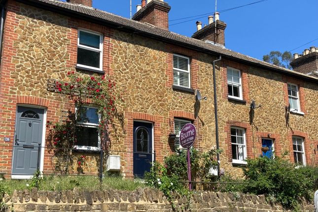 Brighton Road, Godalming, Surrey, GU7 2 bed terraced house for sale