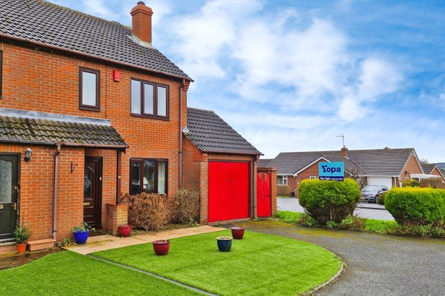 3 bedroom semi-detached house for sale