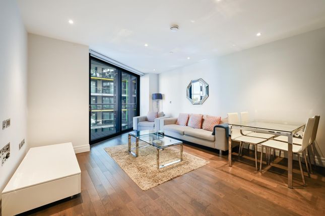 Riverlight Quay, Nine Elms, SW11 2 bed apartment for sale