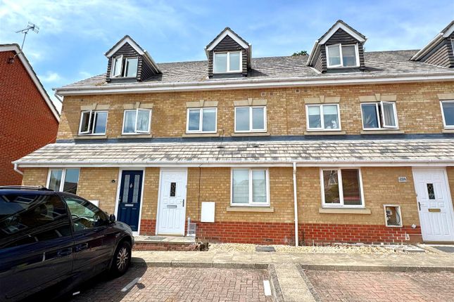 2 bedroom maisonette for sale