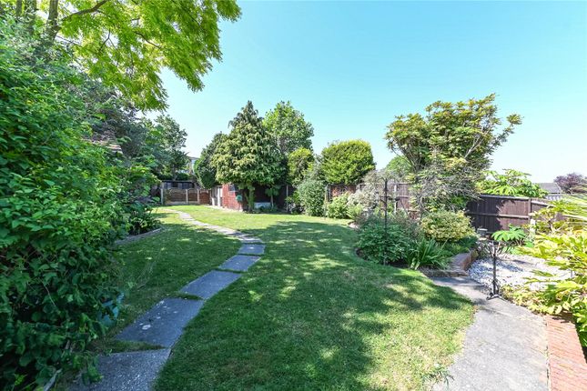 Lower Higham Road, Chalk, Kent, DA12 3 bed bungalow for sale