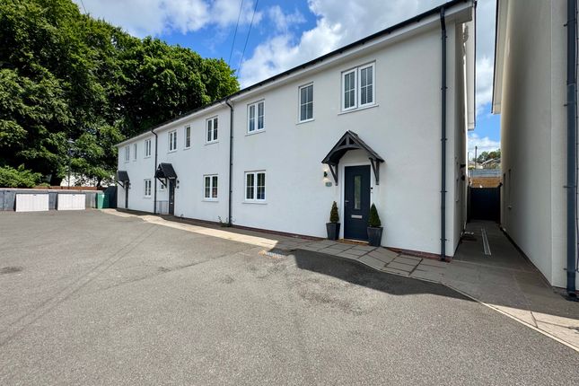 The Terrace, Tredegar NP22 6 bed end of terrace house for sale