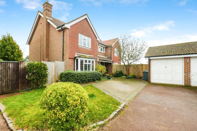 5 bed detached house