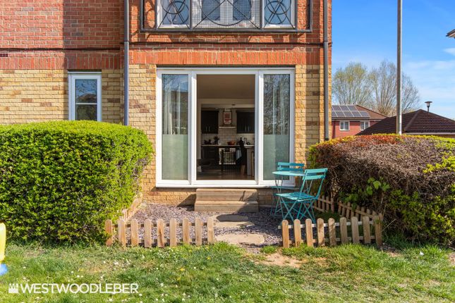 Yukon Road, Broxbourne EN10 2 bed flat for sale