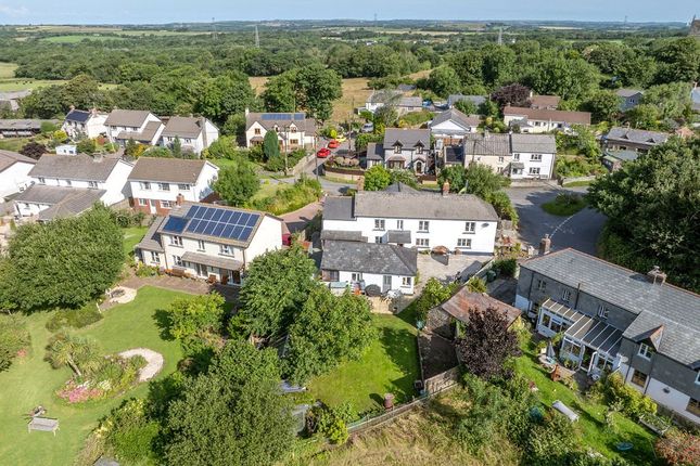 4 bed detached house
