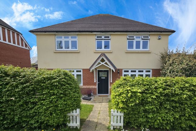 4 bed detached house