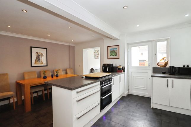 4 bedroom terraced house for sale