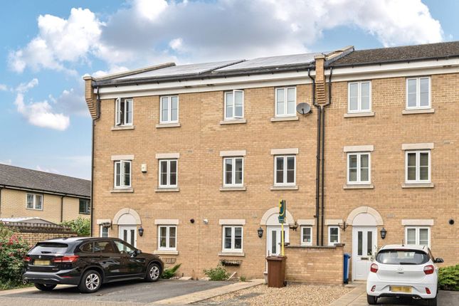 Blakes Road, Peckham, London, SE15 3 bed terraced house for sale