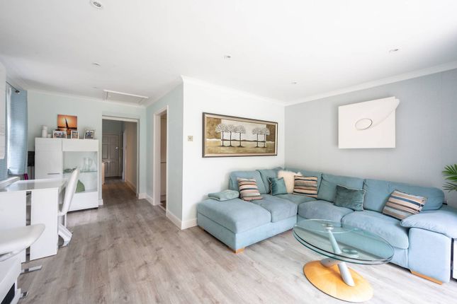 2 bed flat